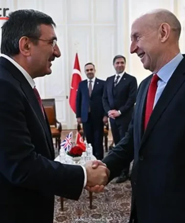 Türkiye-İngiltere'nin Savunma İş Birliği Güçleniyor