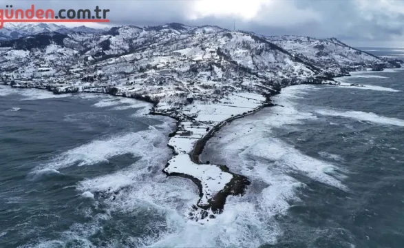 Ünlü Yönetmenin Paylaşımındaki Yason Burnu Beyaza Büründü